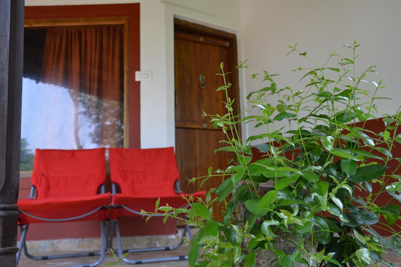 Hôtel The Kaduhithlu à Sakleshpur Extérieur photo